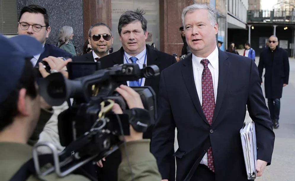 美国认为，卢卡申科已非合法总统