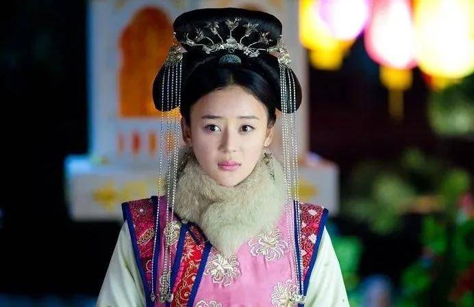 人中|向佐这个强大的长相洼地，真让人担心郭碧婷孩子的颜值