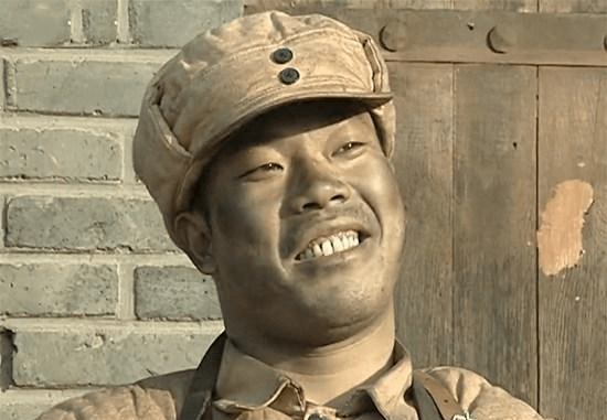 亮剑为何李云龙没授中将不是犯错多而是被楚云飞耽误了