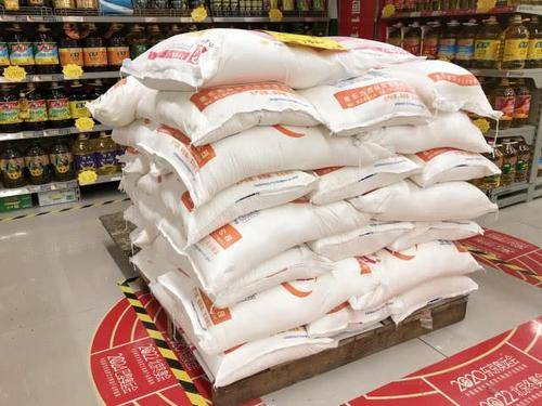 黄金|面对经济危机，到底是屯粮食还是买黄金?