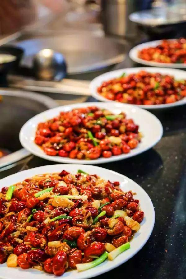 美味佳肴的肴意思是什么 44ff1ac722f54115aa2f543427991597.jpeg