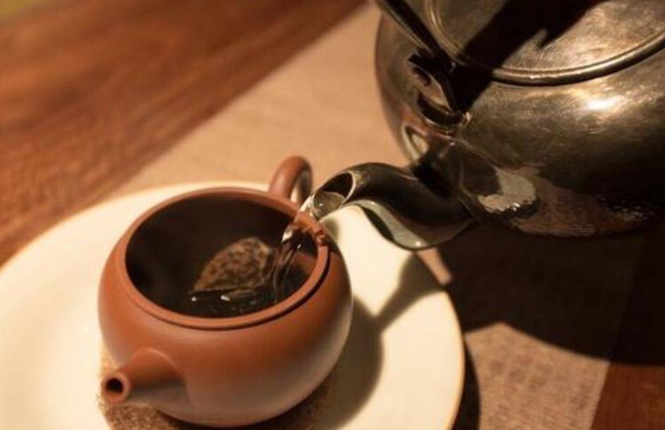 泡茶的茶具怎么放茶叶 5772fb13c033476eb05262fc90b108c2.jpeg