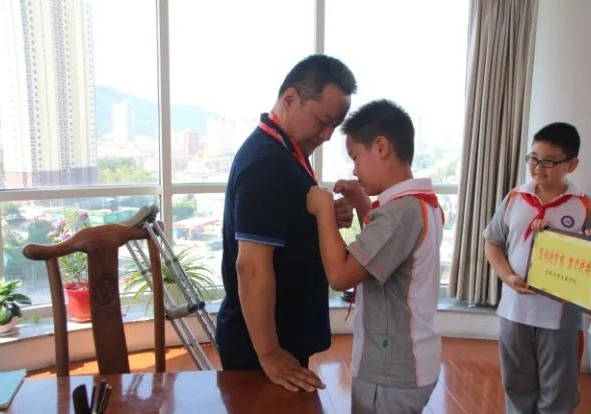 消息资讯|济南市营市东街小学“王勇中队”来麦德森参观学习