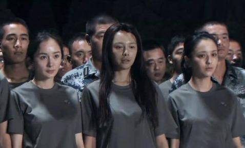 吉娜|多位女明星因短板被抨击！吉娜傲人身材依然被说，沈梦辰黑得最惨