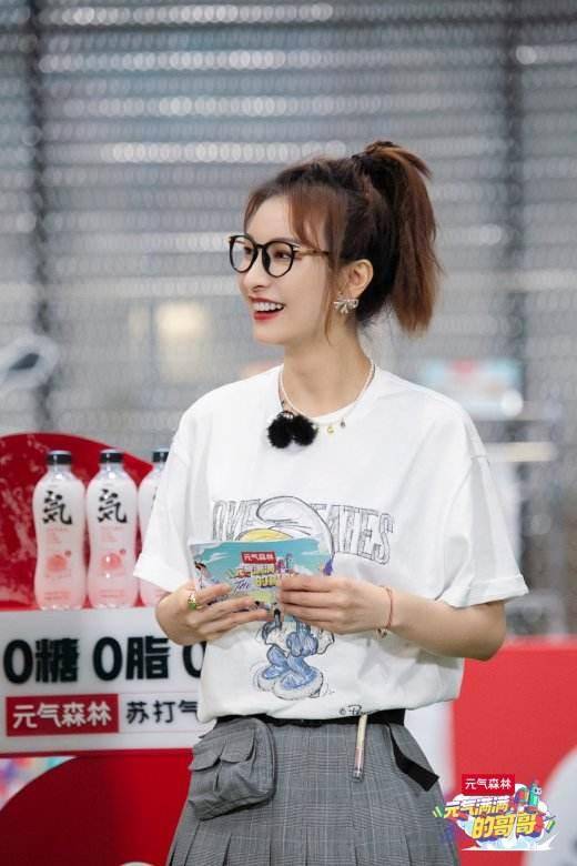 吴昕主持还不如嘉宾王耀庆，业务能力不强再哭
