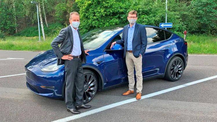 迪斯|马斯克密会迪斯｜没有企业比大众距离特斯拉更近