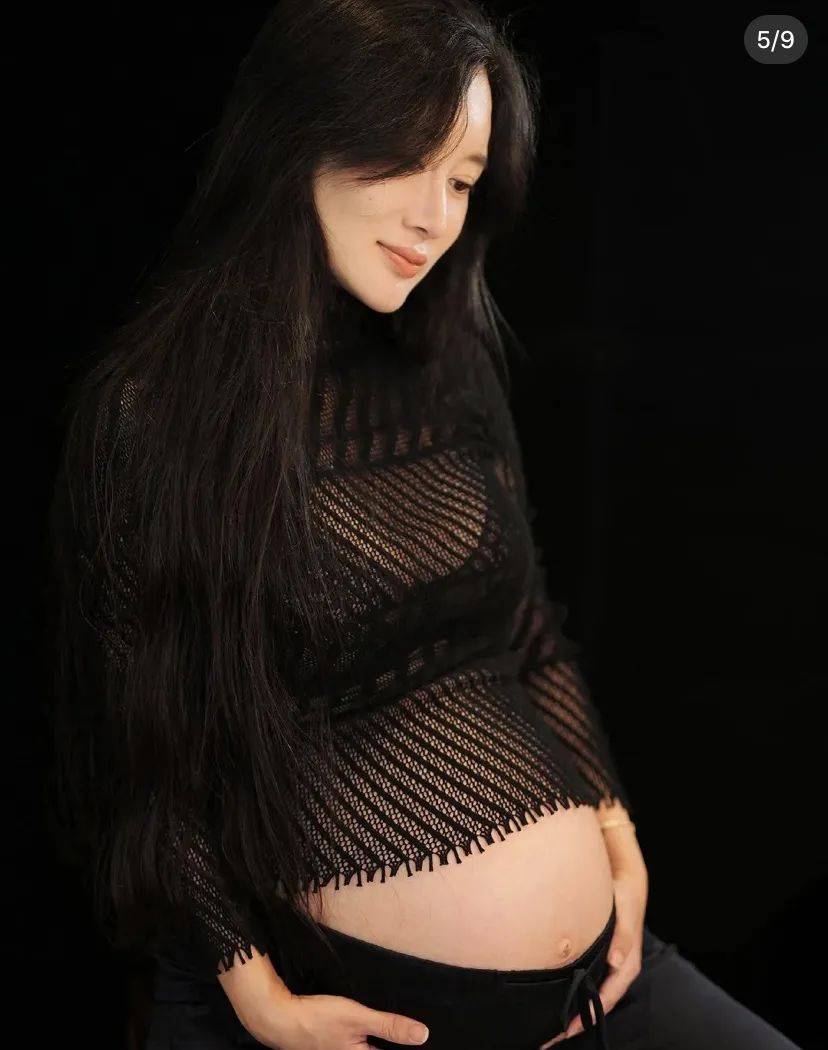 杜星霖|张纪中小31岁娇妻晒照,吃食讲究生活滋润,产后皮肤细嫩状态好