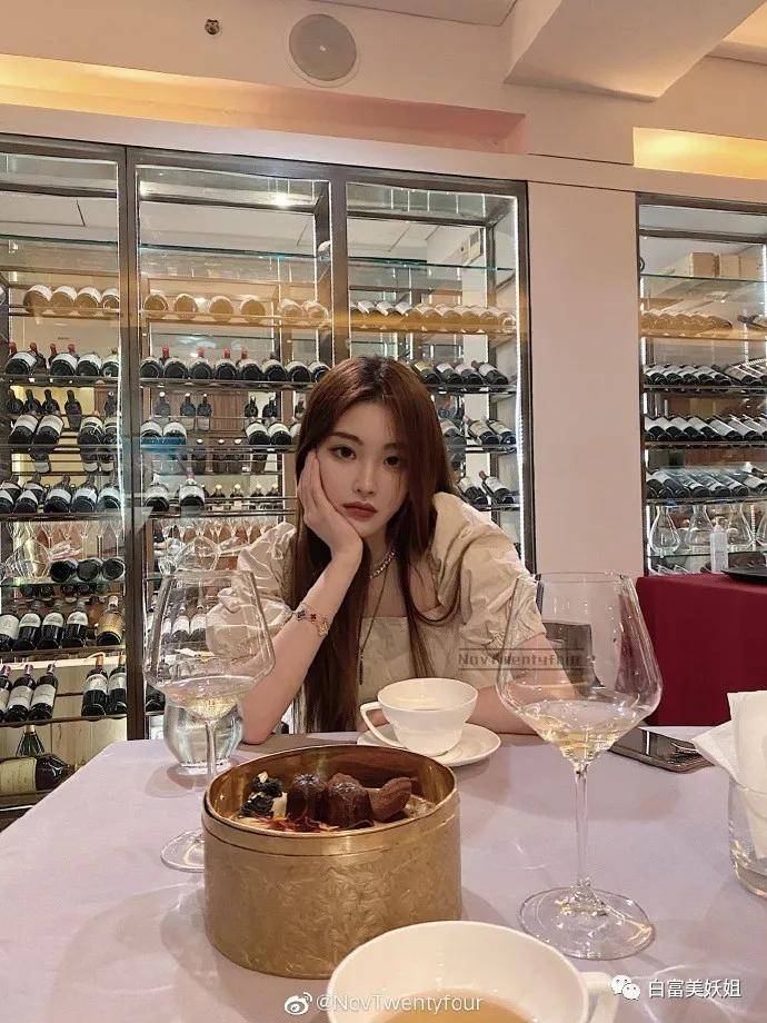 富二代|16岁收500w礼物,上海超级富二代名不虚传…