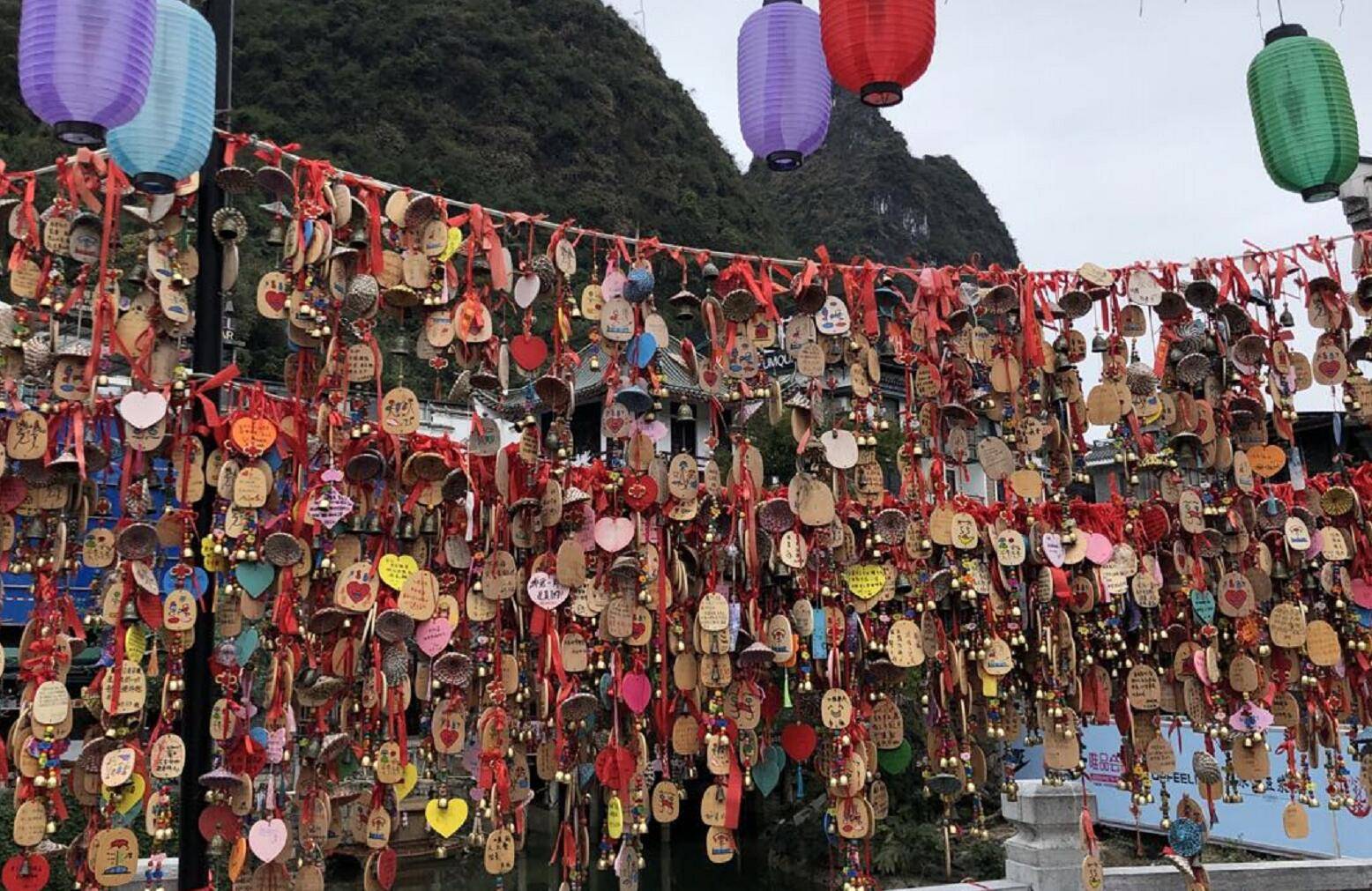 武汉汉秀剧场惨剧背后:万达商管债务压力大,现金流不乐观