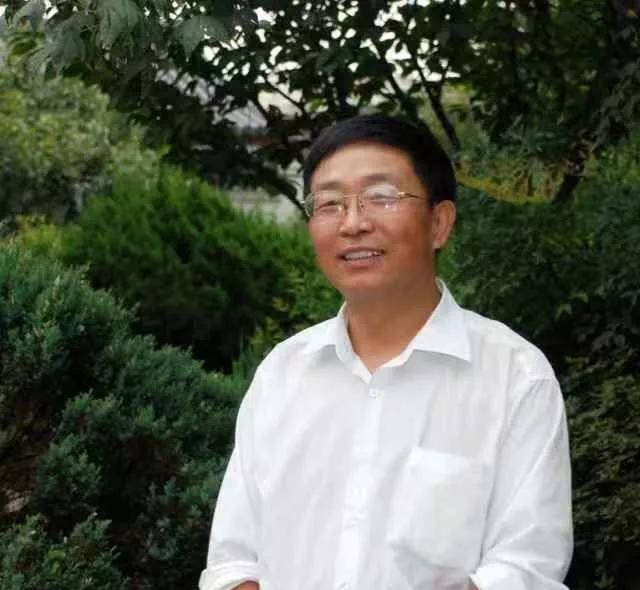 如何成为作家中的作家 7b858da01efd4220a7664b2f2fd3a256.jpeg