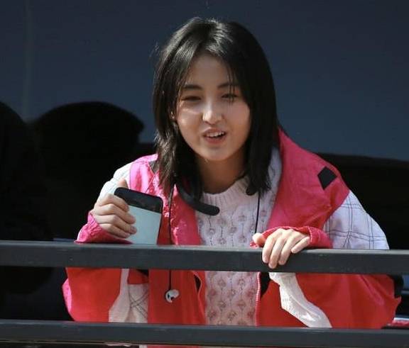 天使|国民妹妹张子枫的脸是被天使吻过吧,就算是素颜,也依旧有优越感