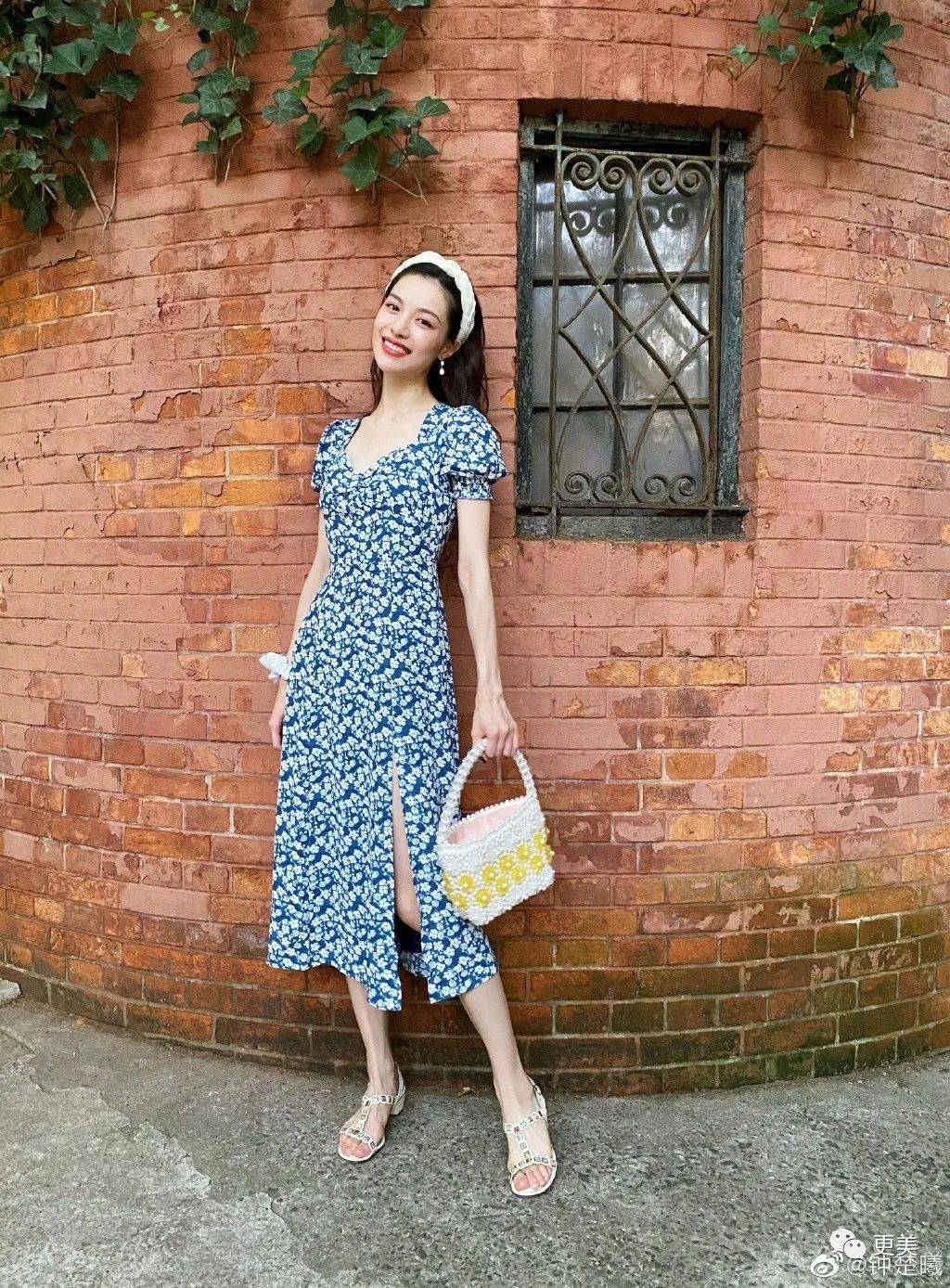 fa|钟楚曦妈妈暴露她整形石锤，虞书欣土成乡镇女企业家…