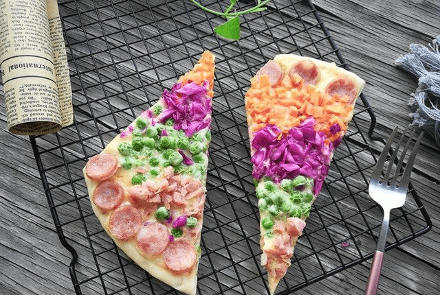 最简单的家庭自制披萨不需要烤箱 d0f0157a94e34990bfedc49f937471aa.png