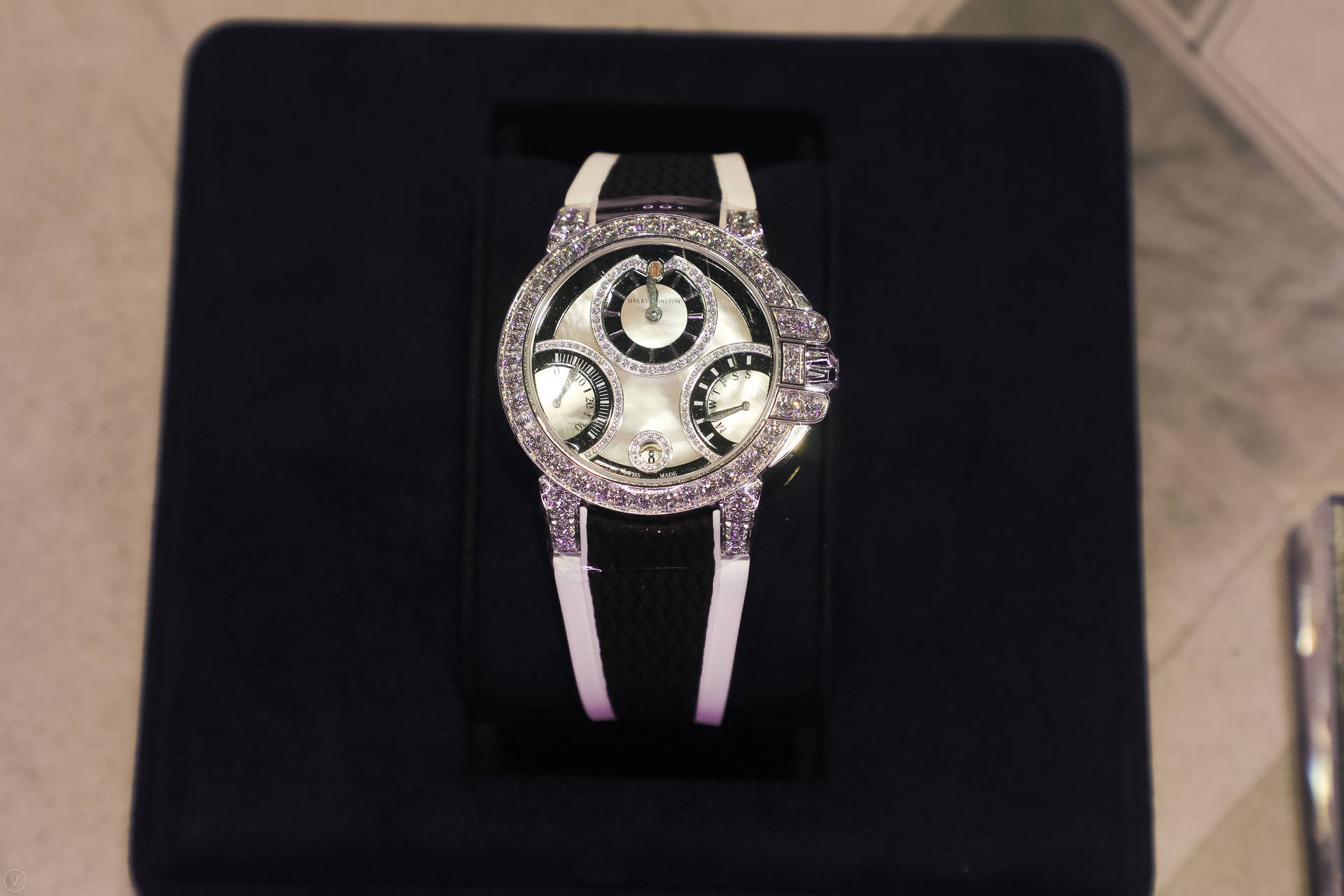 鉴赏|惊艳新品：海瑞温斯顿2020新品腕表鉴赏活动在北京举行