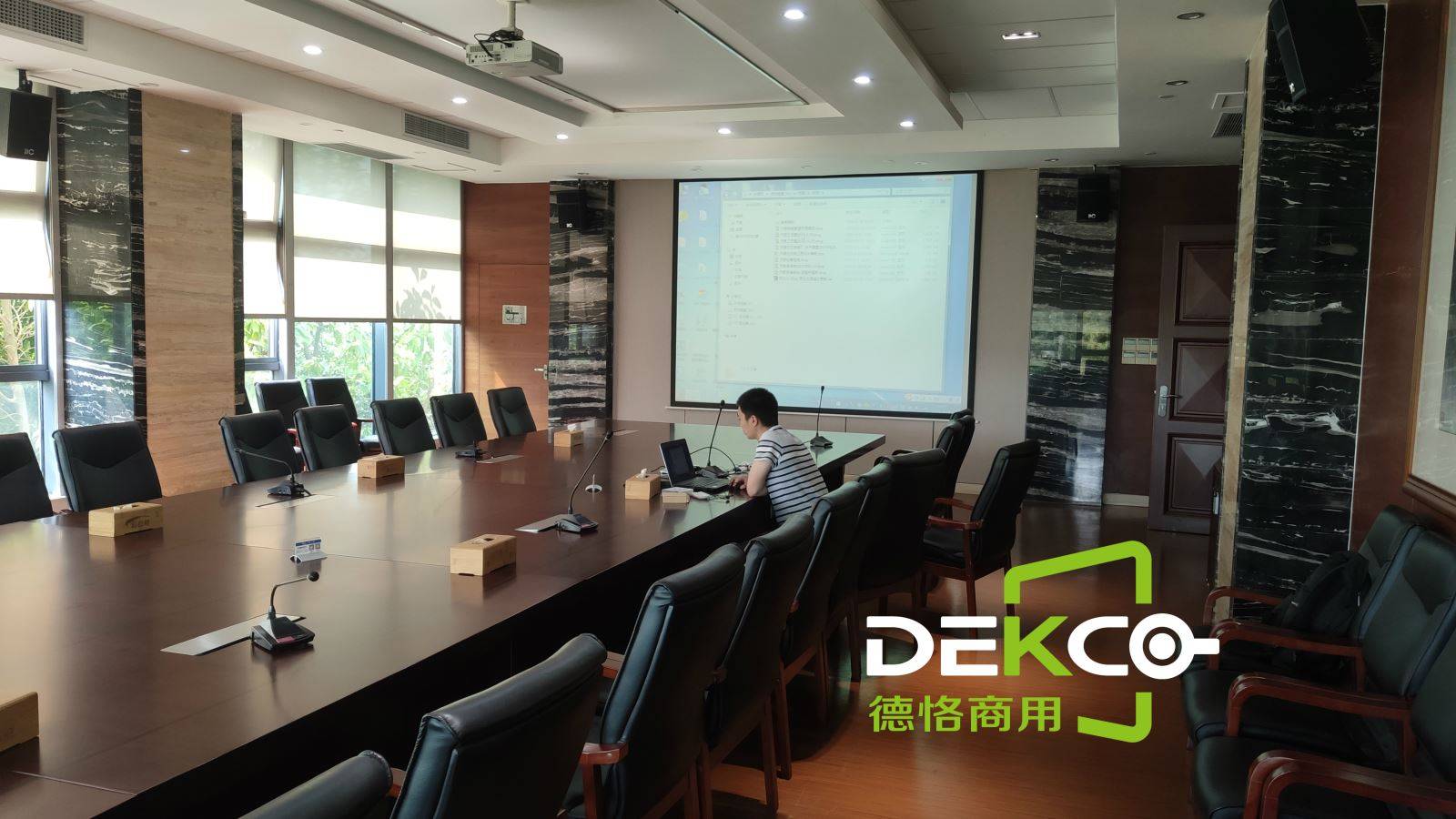 消息资讯|笔记本电脑与电视之间同屏显示无需连网,只需轻按一键即可实现画面投屏