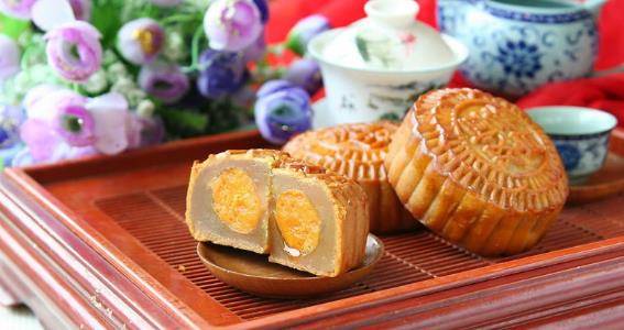 又是中秋月圆时