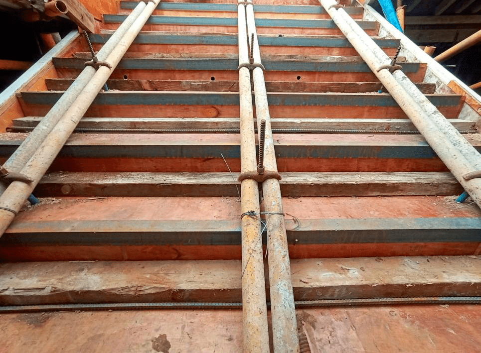 工艺展示封闭式楼梯支模施工标准做法