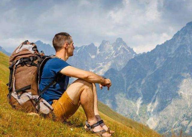 外国人在中国旅行 15d6d3ce7d0b4920884c287c1c14e5bb.jpeg