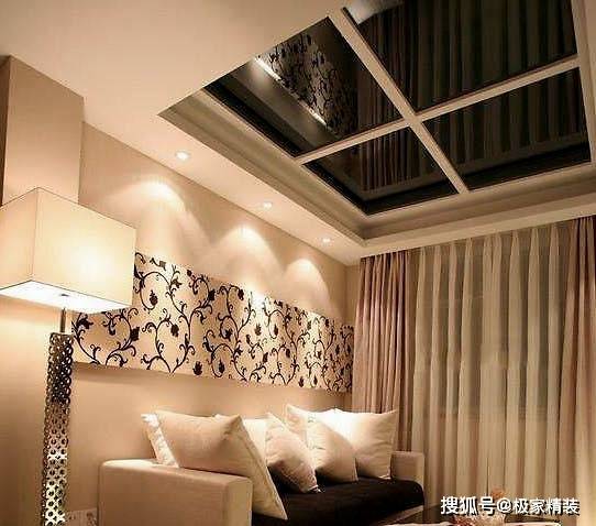 玻璃式吊顶可以做成圆顶,平顶,折面顶等形式,玻璃带来的通透性,色彩性