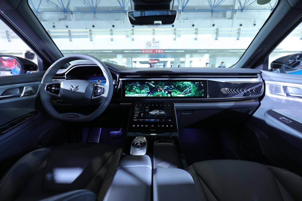 北汽|专家解密：看科博会上北汽明星背后的大文章