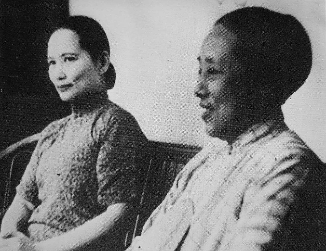 中山|李济深是上将，曾任八路军总指挥