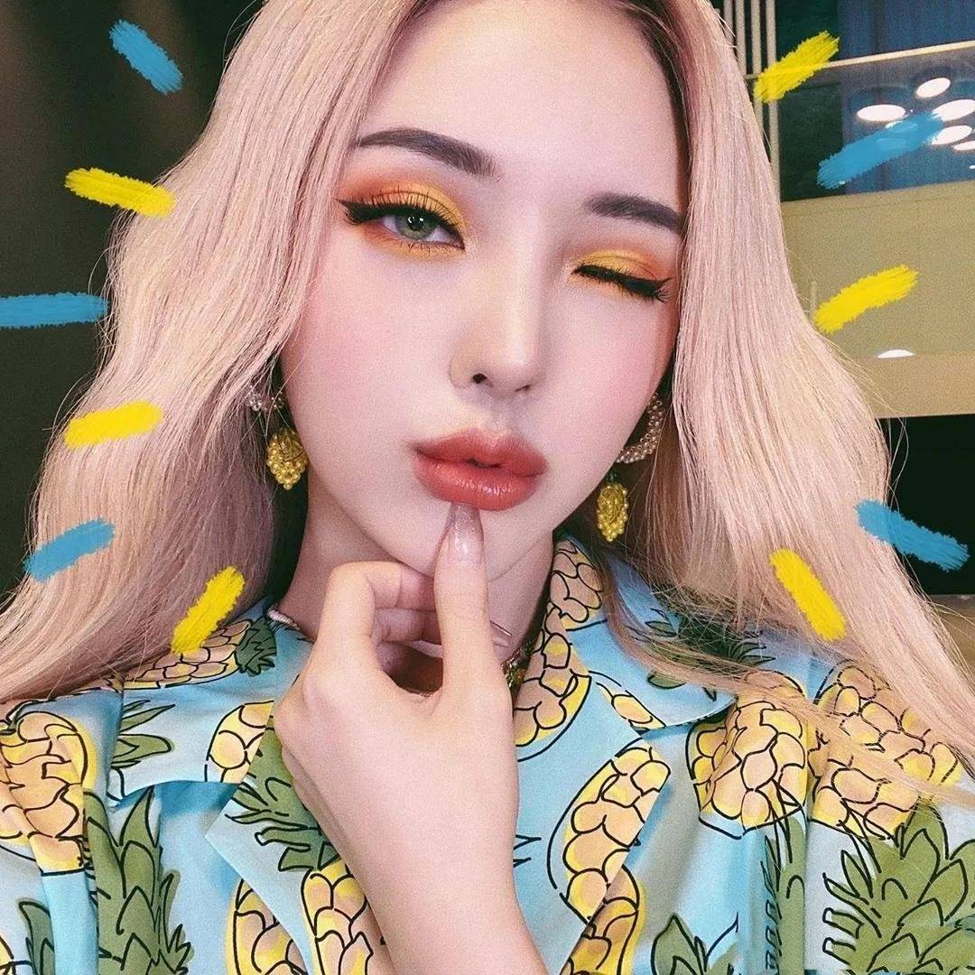 蓝盈莹|蓝盈莹化彩妆翻车现场不忍直视，昆虫脸的她却完美驾驭？