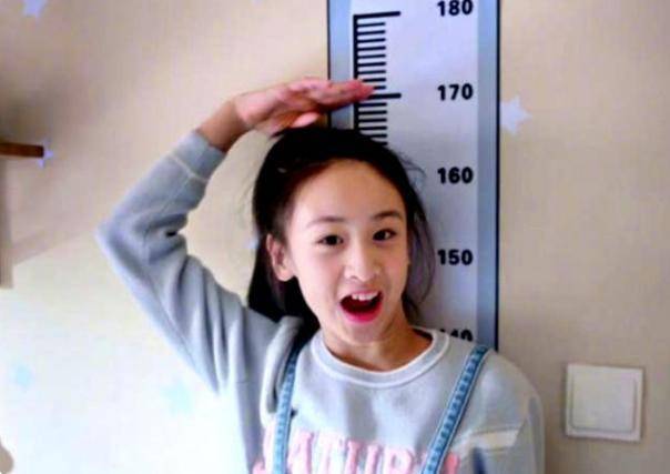 田亮|12岁身高接近170，腿部线条超优越田亮晒女儿森碟运动照