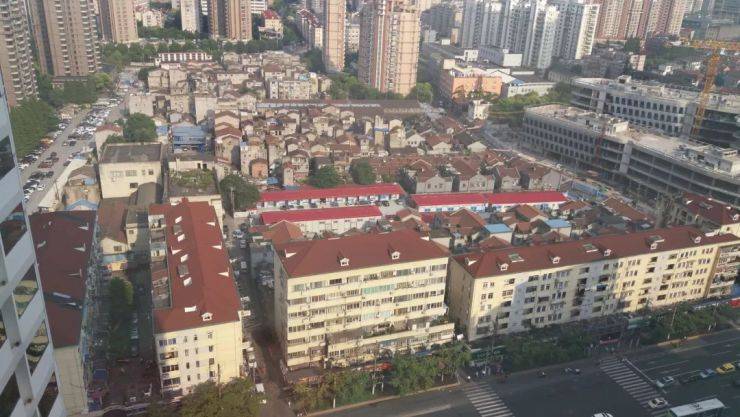 此前有过报道,1993年虹口区171街坊的旧改地块(上海祥生中心)就已经