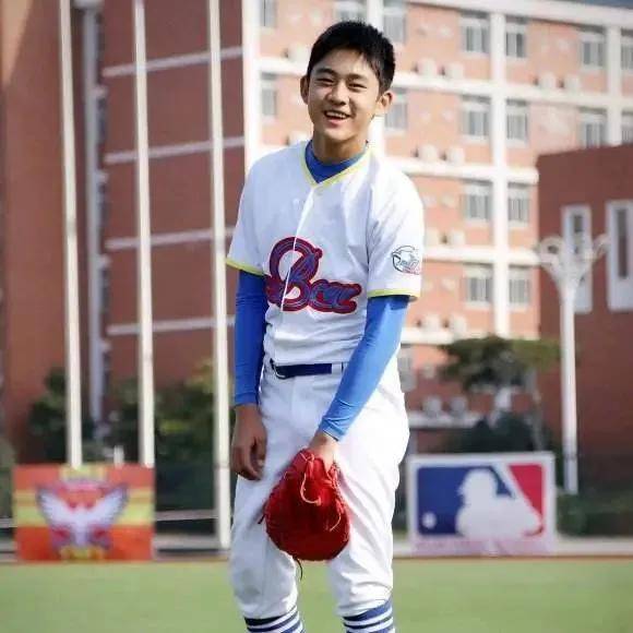 栩嘉|原创张子枫夏梦周奇焉栩嘉……这个班还有哪些明星？