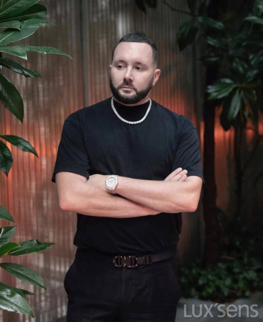 Kim|老佛爷接班人是他？从LV到Dior，现在他又要将魔爪伸向Fendi！