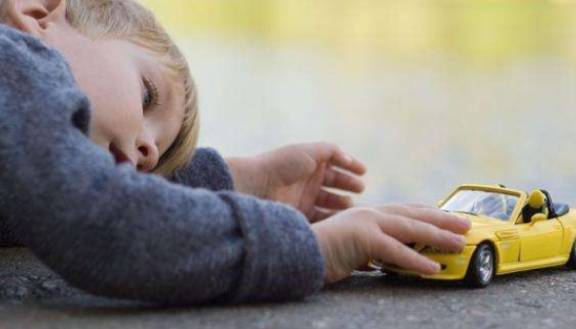 父母|赶紧看看是否有这3个错误孩子吃鱼肝油会中毒？可能是父母的错