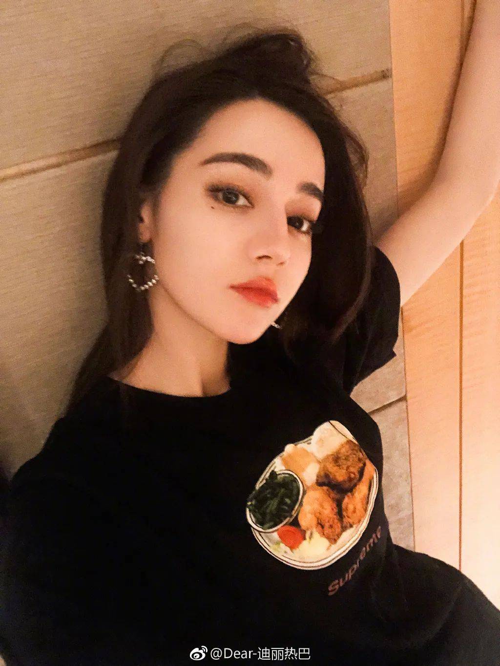 位置|跟着《琉璃》点痣大师袁冰妍 做一名有“痣”girl