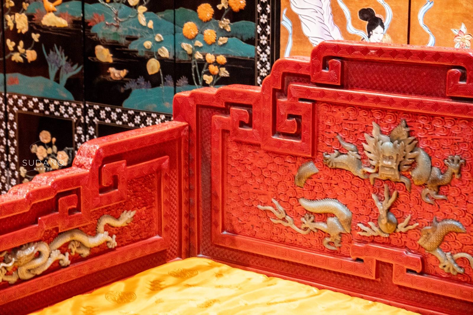 剔红|流落民间的宫廷御用之物:清乾隆剔红大宝座,专家估价3600万