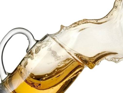 起酒瓶开瓶盖是什么原理_什么饮料瓶盖是透明的(2)