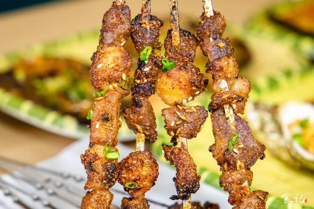 新店|烧烤成主打，还卖起早餐...人均不到30元！22年老牌餐饮开新店啦