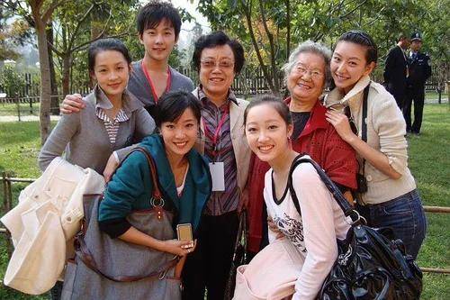 李沁|原创李沁杨洋复合了？那乔欣怎么办啊？