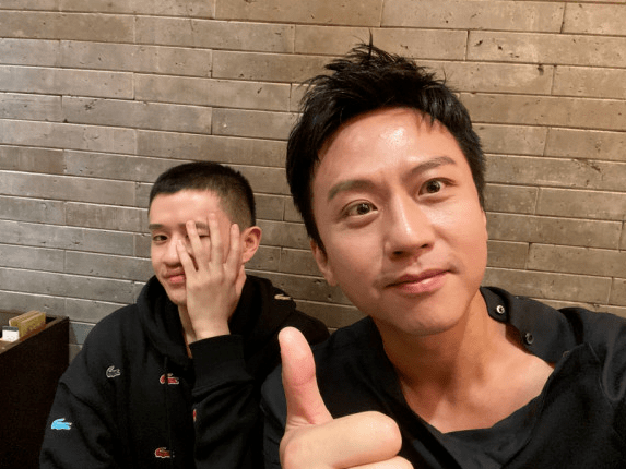 鹿晗|原创《脱口秀》冠军资源炸天，和鹿晗邓超录综艺，难怪李诞要力捧他