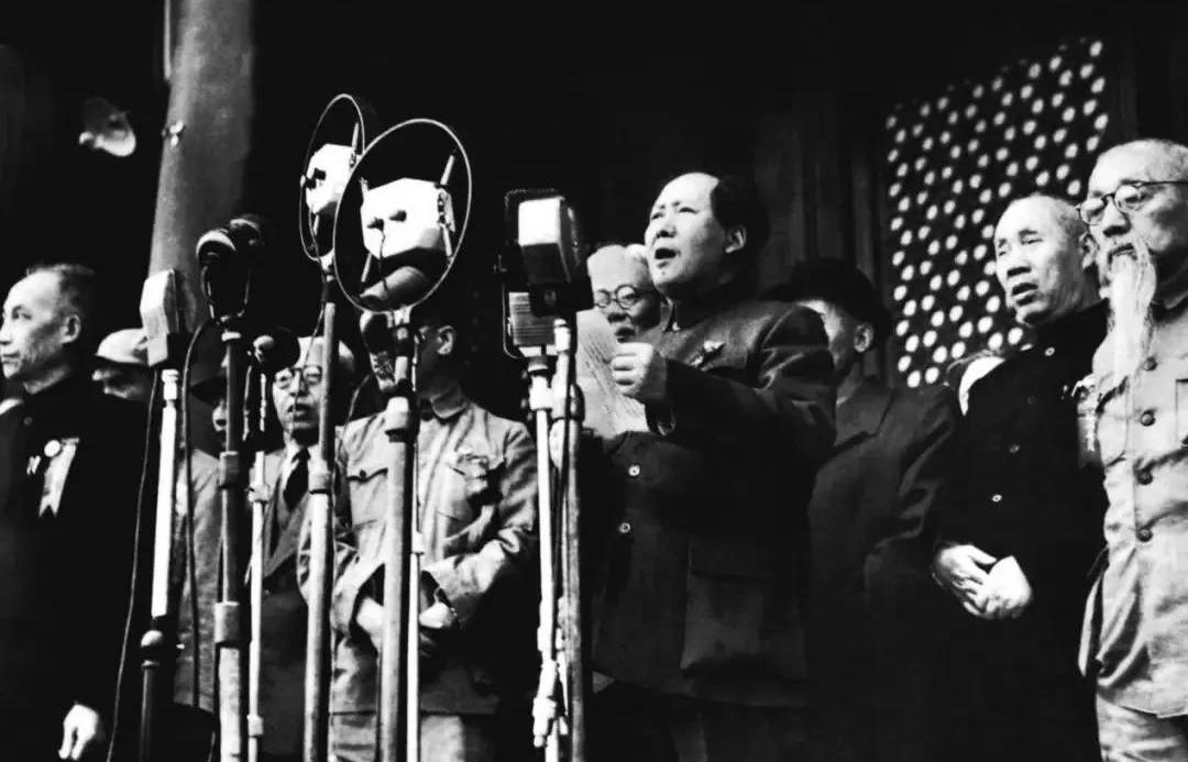 为什么要过十月一日 97c4fc585066477c932de05647a4512d.jpeg
