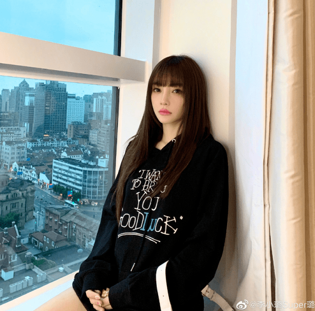 李小璐发新歌,歌词有深意,疑公开不愿与贾乃亮复合原因