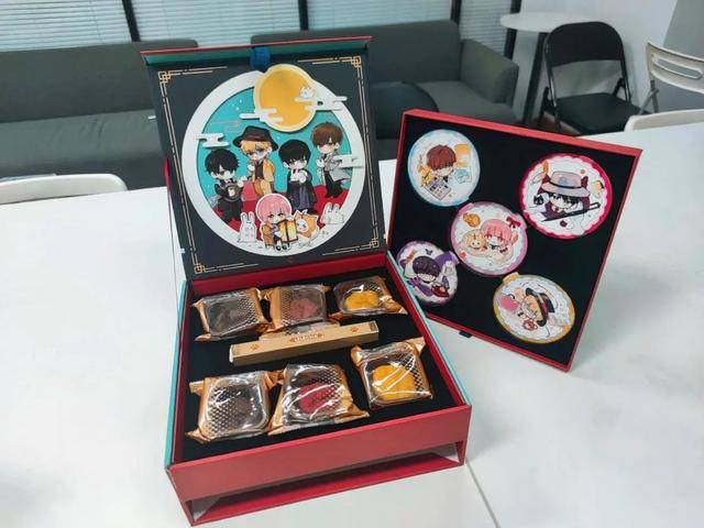 礼盒|开箱大赏，这届互联网月饼行不行？
