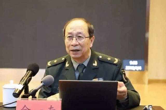 "陆军少将"金一南:享正军级待遇,国防大学教授,现状如何?