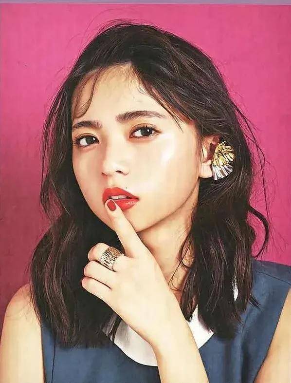 美少女|吊打鞠婧祎的真·四千年美少女，这方脸却甜到极致的美貌是开挂了吧！