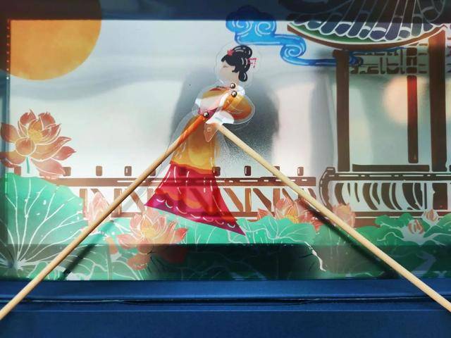 礼盒|开箱大赏，这届互联网月饼行不行？