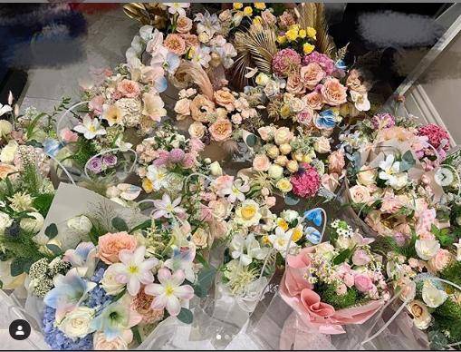 男友|原创王文也携男友旅行，首晒同框依偎照秀恩爱，男方长相白净颜值超高