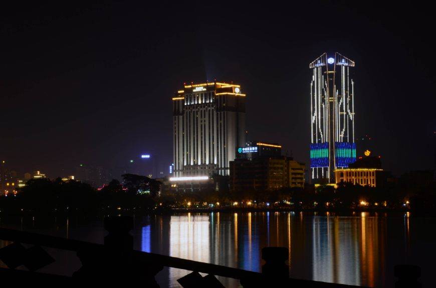 昆山和惠州gdp_昆山和霖光电车间图片(3)