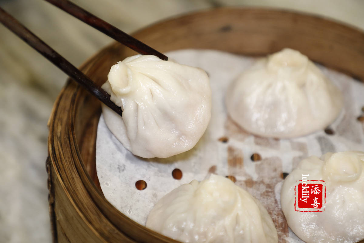 去镇江吃了这四家最有代表性的网红面馆，基本也就成了镇江锅盖面的全科生