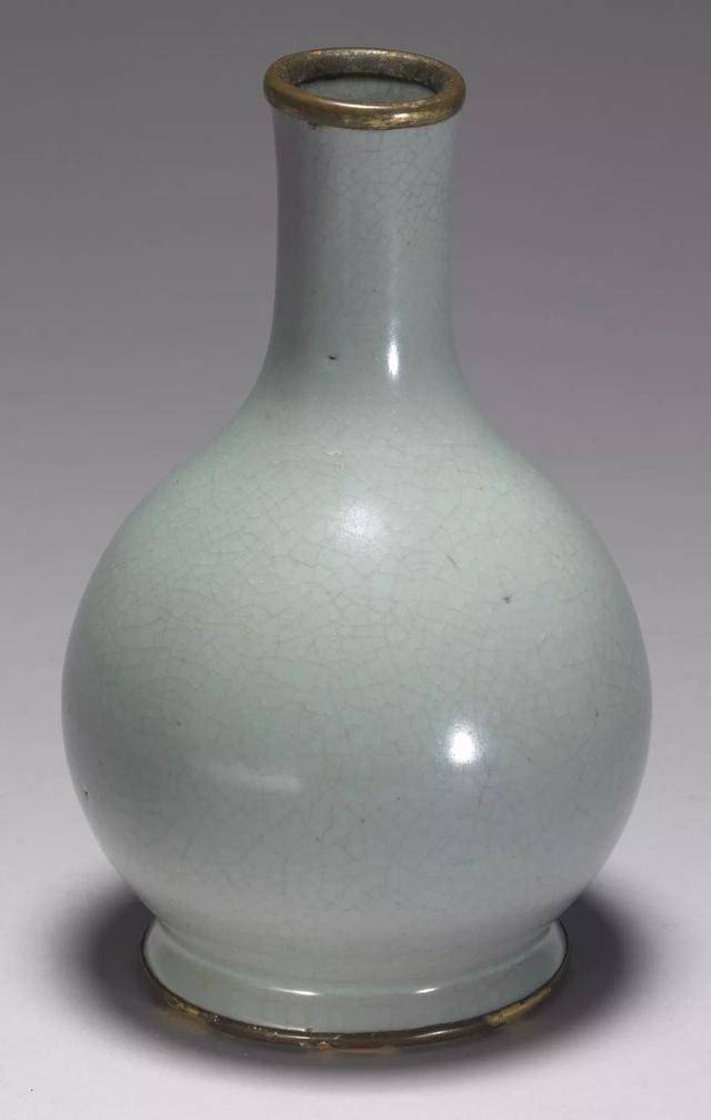 宋時代 汝窯 Rare Northern Song porcelain sells for record NT$1 billion