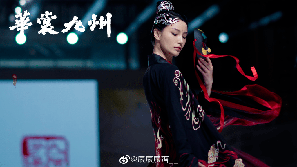 刘亦菲|鞠婧祎跨梯队艳压刘亦菲?!贵圈最美最美仙女落泪怕是要换人了...