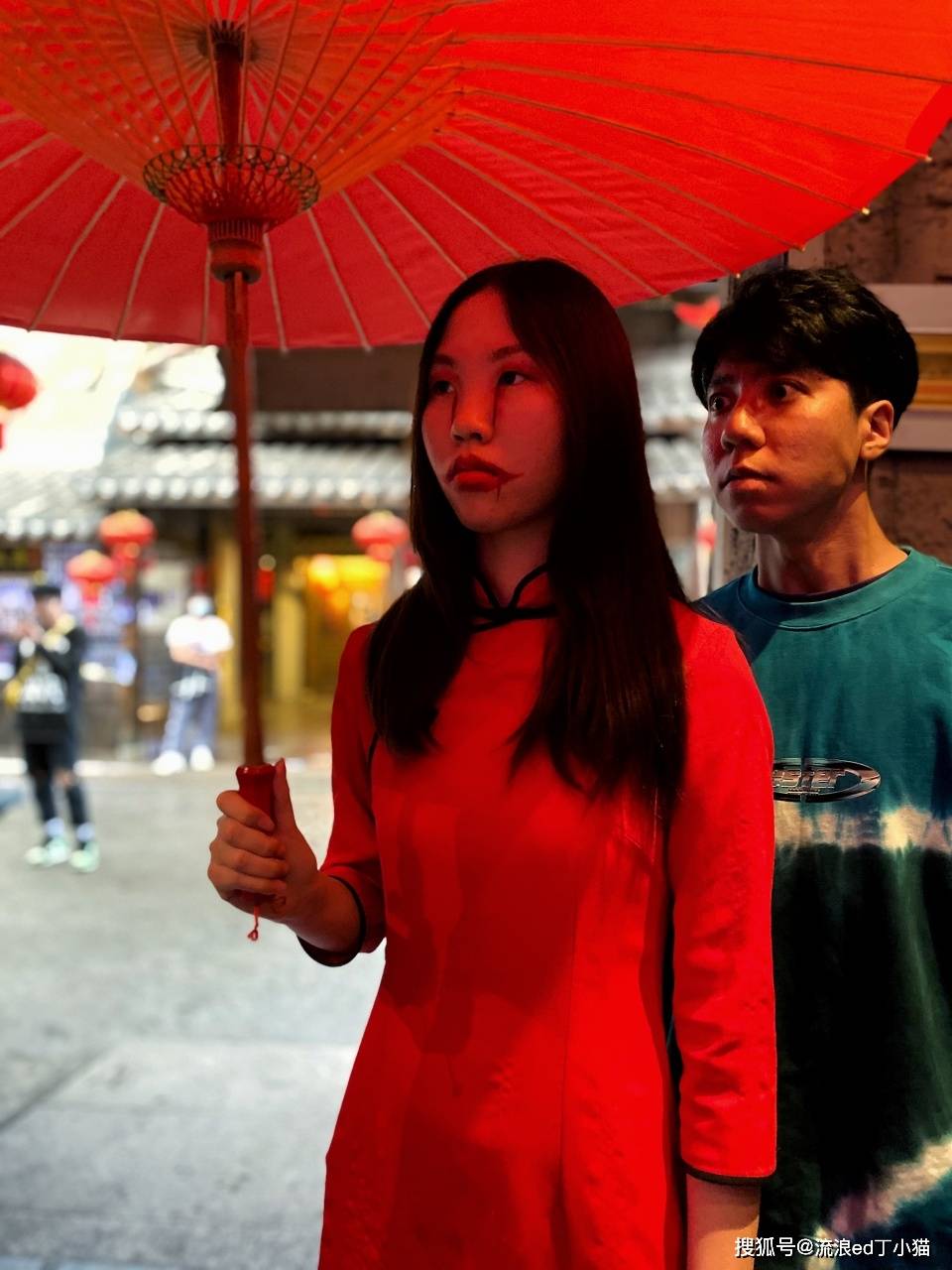 仅因一句"上有天堂,下有苏杭",每年国庆来杭州游玩的络绎不绝,断桥更