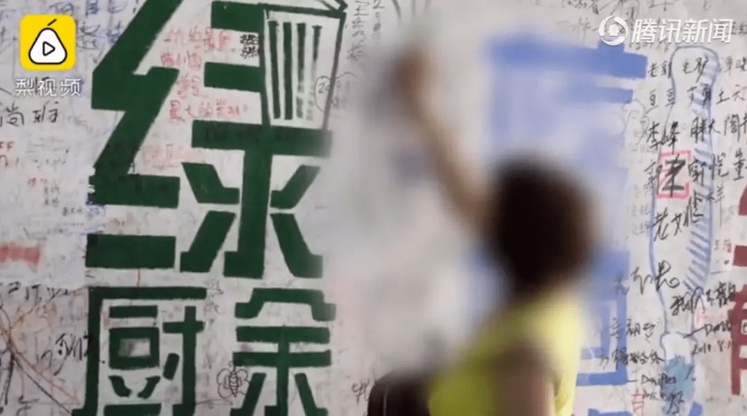 无人机|这些花式热搜你一定想不到！各高校为了C位出道“太拼了”